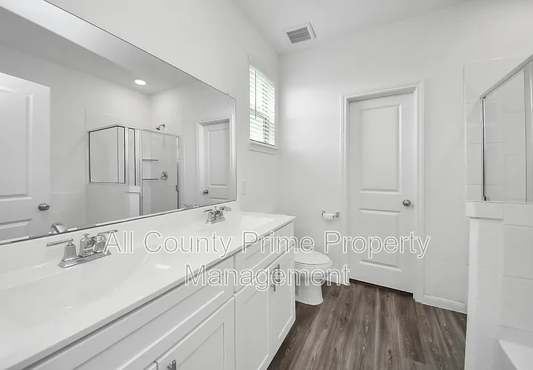 1325 Grass Bend Dr — Photo 9