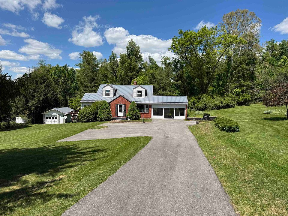 1st image of 328 Mountain Dr