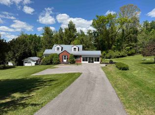 328 Mountain Dr, Pearisburg, VA 24134