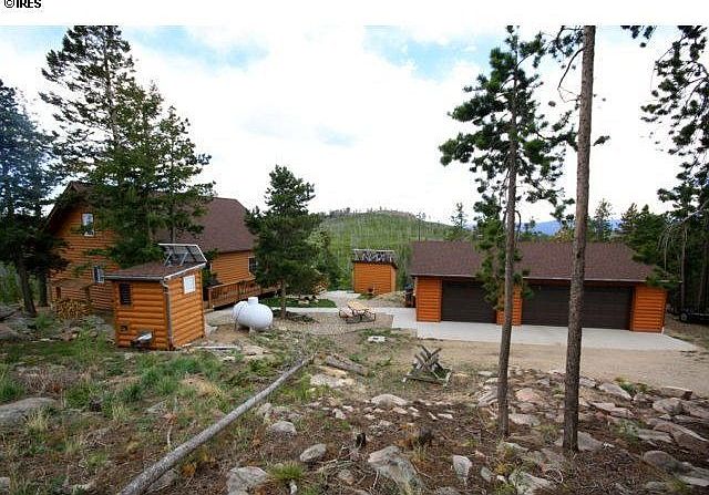 1st image of 1075 Meadows Dr