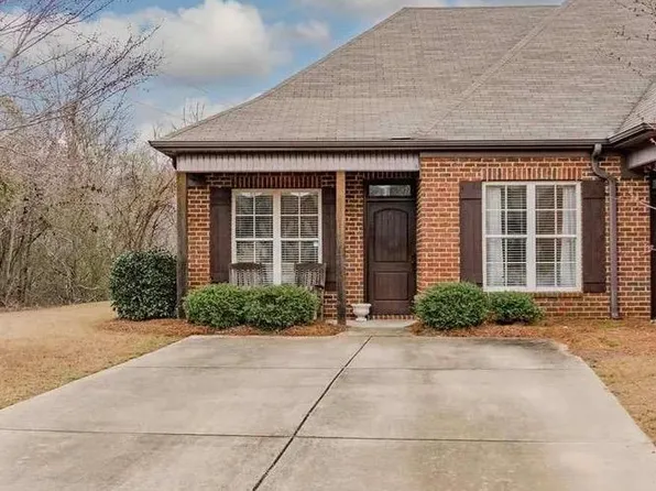 3078 Tyler Crest Cir, Birmingham, AL 35226