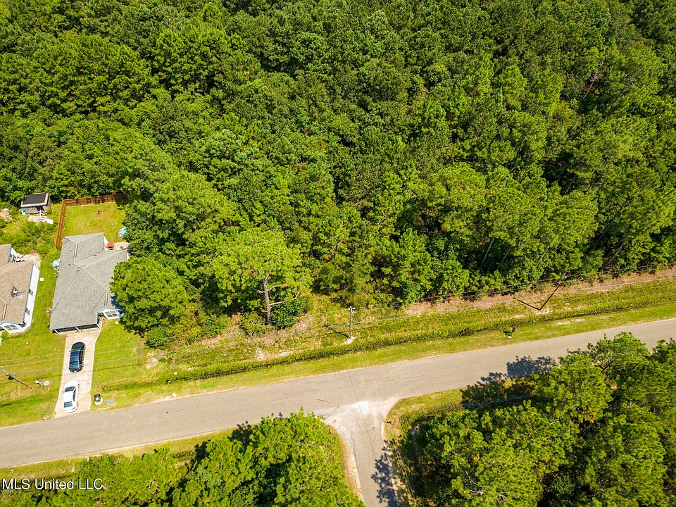 1st image of LOT 110 Jeff Davis Dr