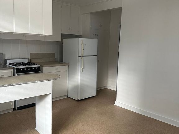 2nd image of 1232 Makaloa St #1