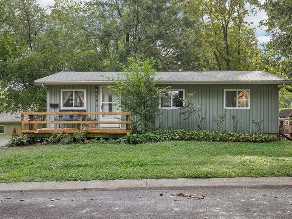 604 S 23rd St, Lexington, MO 64067