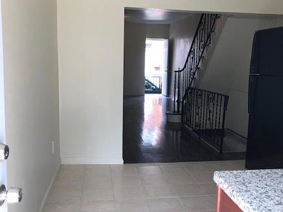 5th image of 2439 S Fairhill St
