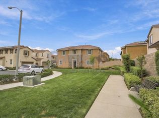 26944 Trestles Dr, Santa Clarita, CA 91351