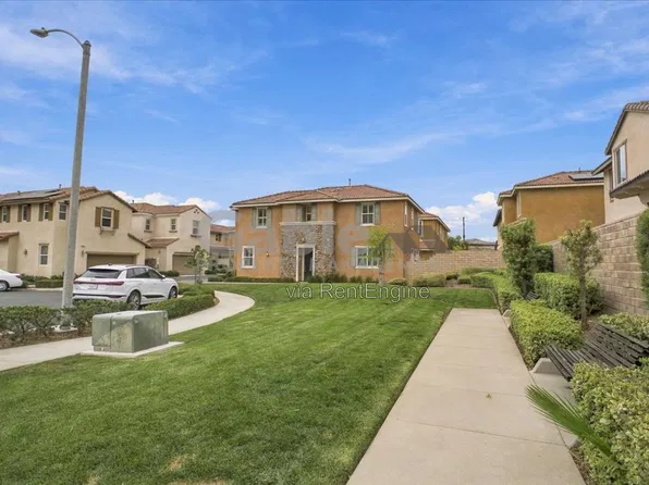 26944 Trestles Dr, Santa Clarita, CA 91351