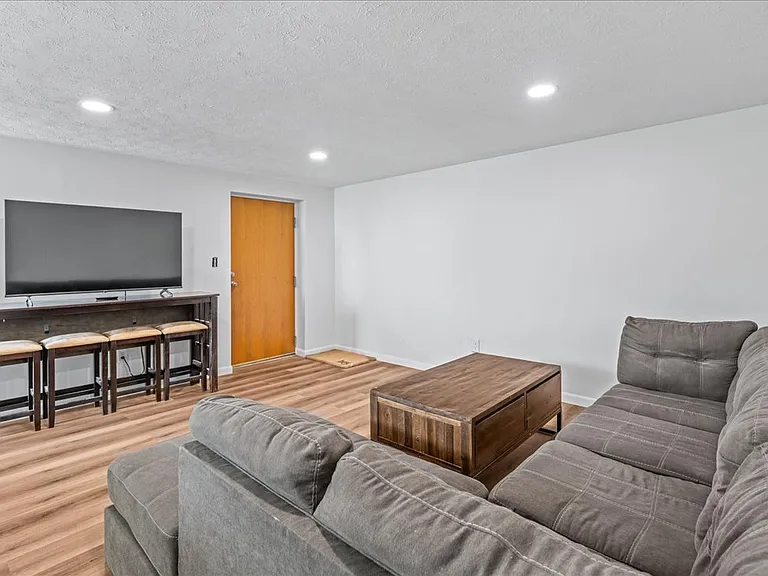 120 S 38th Ave #36 — Photo 15