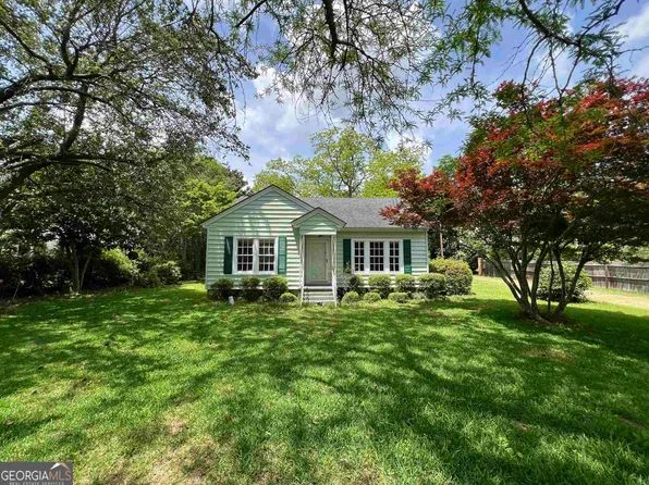 28 8th Ave, Mc Rae, GA 31055