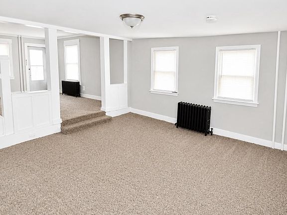 5th image of 209 York St