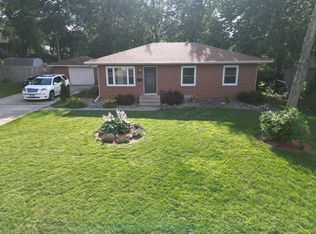 1050 Valley View Rd, Faribault, MN 55021