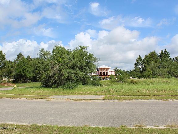 5th image of 104 Sea Oaks Blvd #48