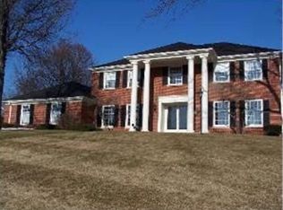 14 Hampton Dr, Oak Brook, IL