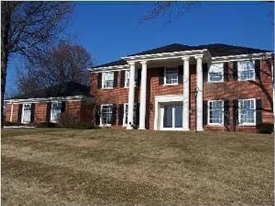14 Hampton Dr photo 1