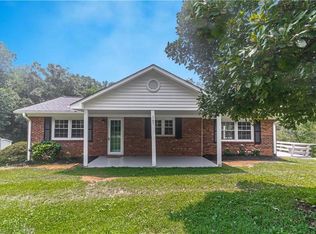 167 Salem Dr, Mount Airy, NC 27030