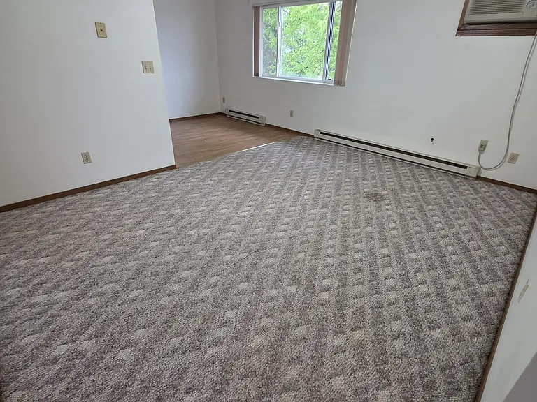 440 Jersey Ave NE #12 — Photo 5