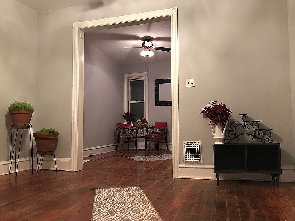 1st image of 2726 Columbia St