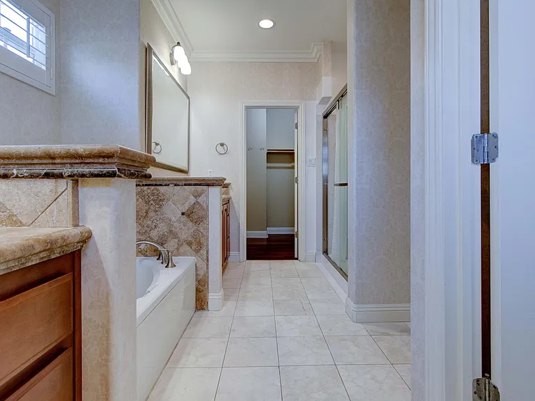 49200 Tulip Ter — Photo 16
