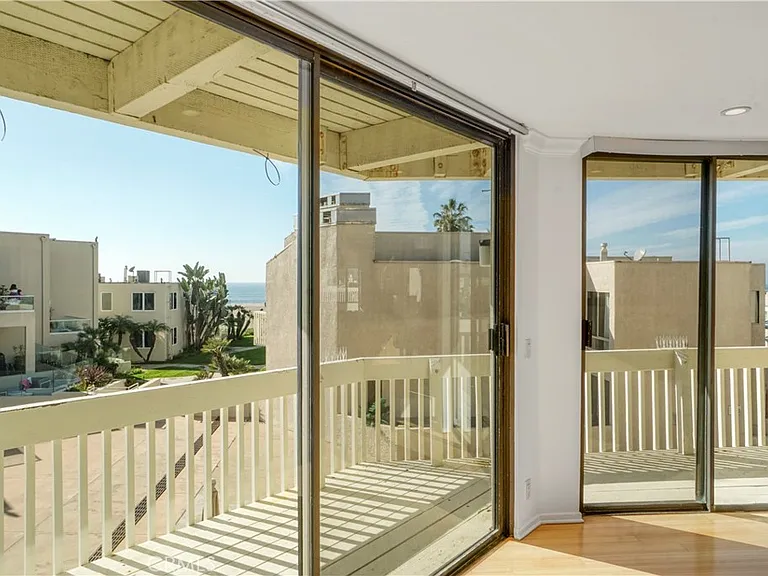 7301 Vista Del Mar Ave #A212 — Photo 16