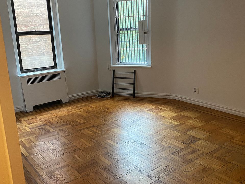 2nd image of 1 W 126th St #3B