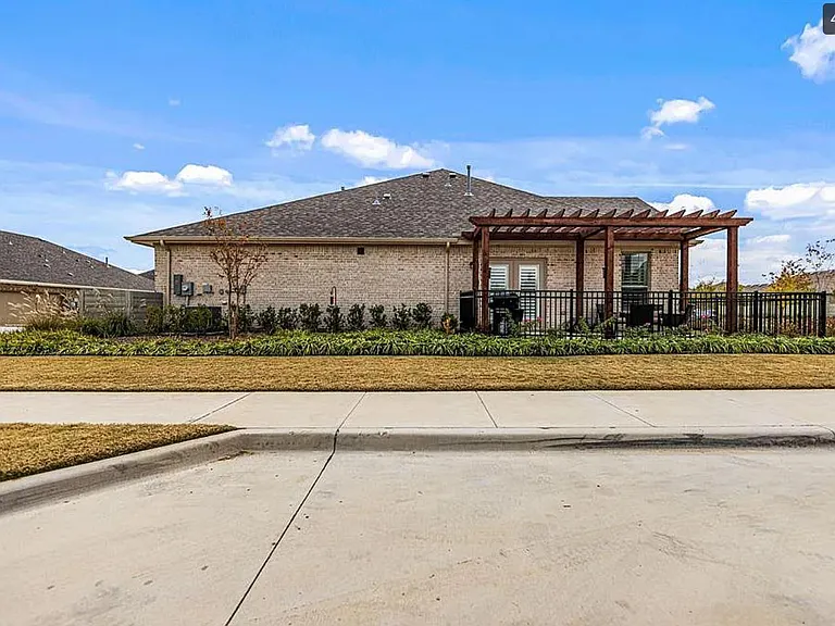 324 Harvest Way — Photo 4