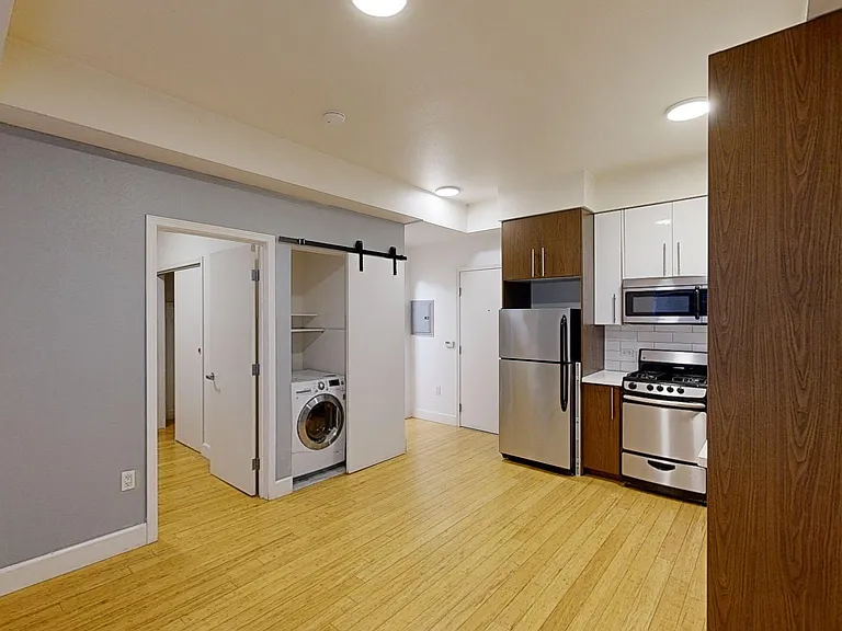 540 Leavenworth Street — Photo 18