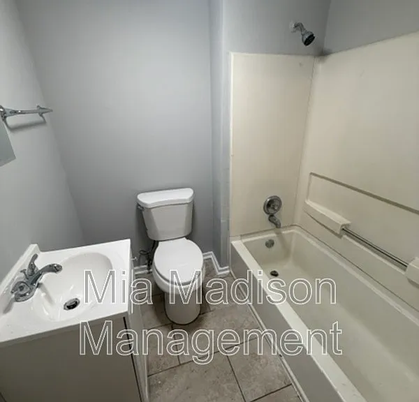 1415 Richards St — Photo 4