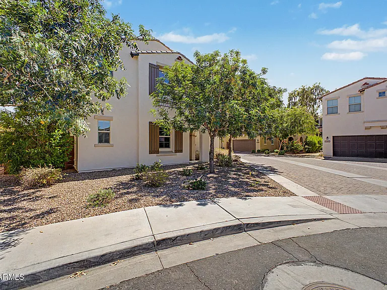 1575 W Marlin Dr — Photo 36