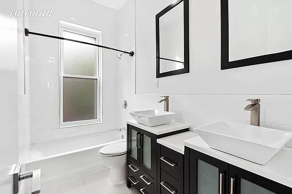 Rented by LG Fairmont Group | media 21