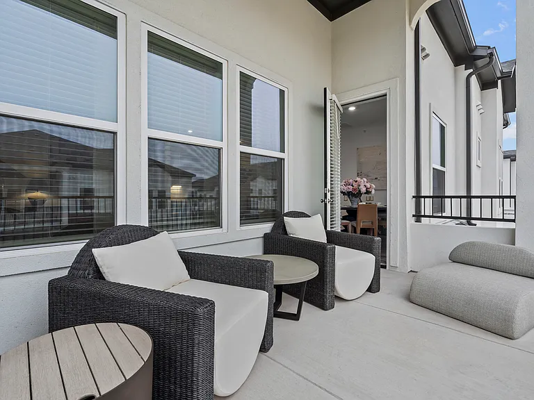 D1-Indulge-Patio D1-Indulge-Patio