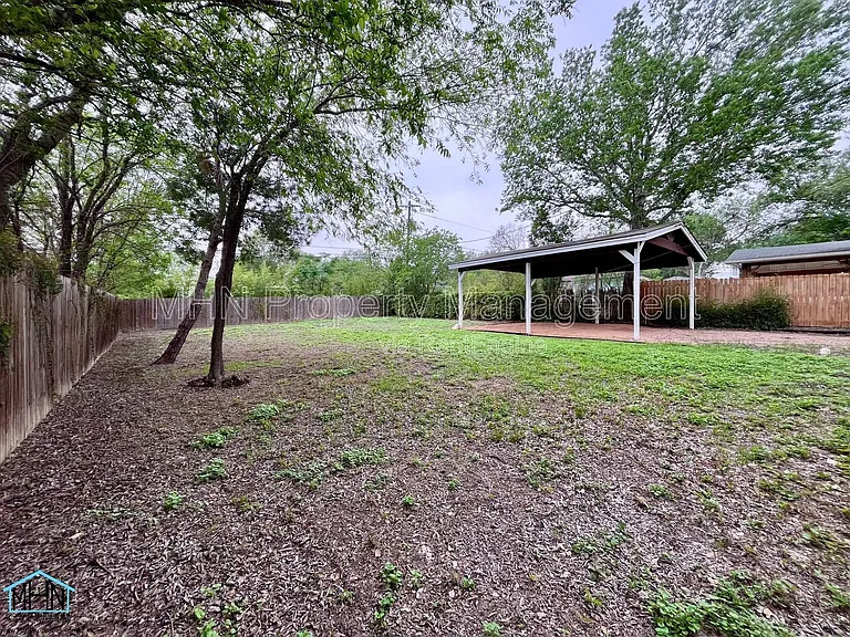 810 Elizabeth Rd — Photo 32