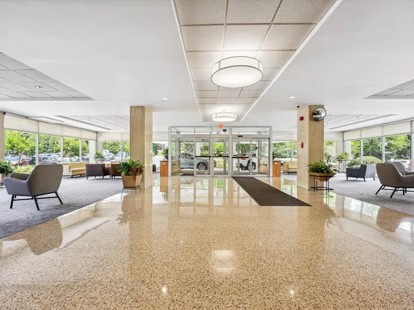 10500 Rockville Pike Unit 122, Rockville, MD 20852