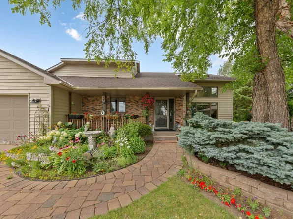 6 Greenhaven Bay, Faribault, MN 55021