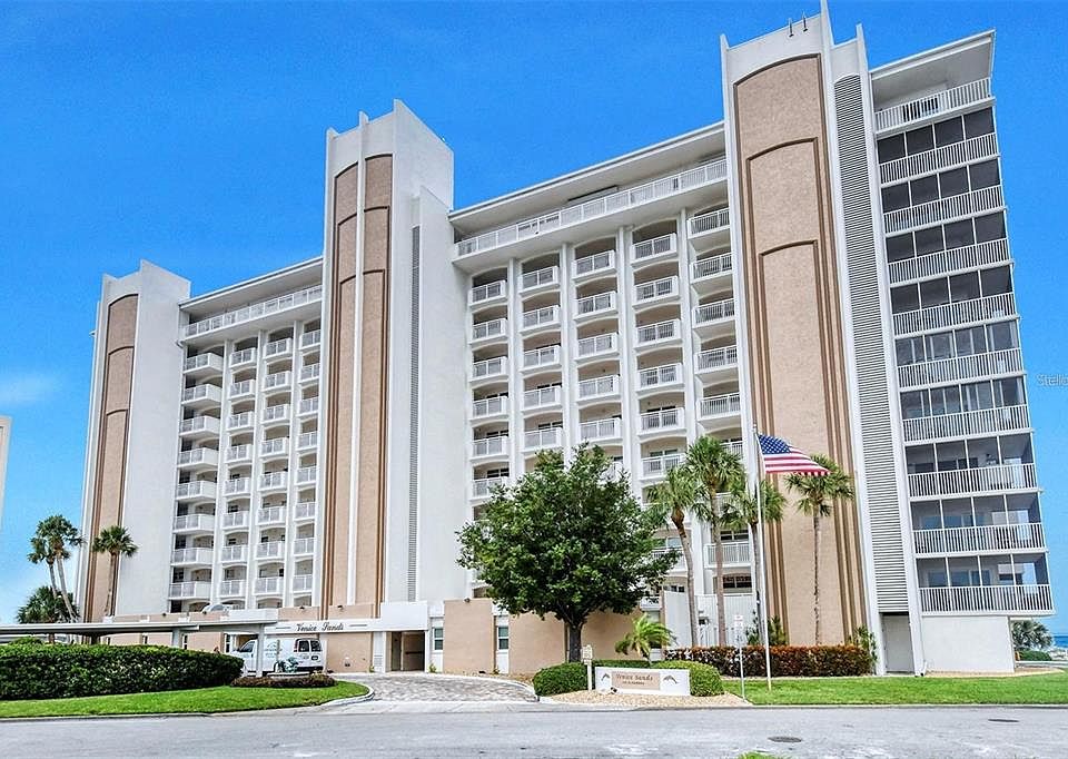 1st image of 633 Alhambra Rd APT 305