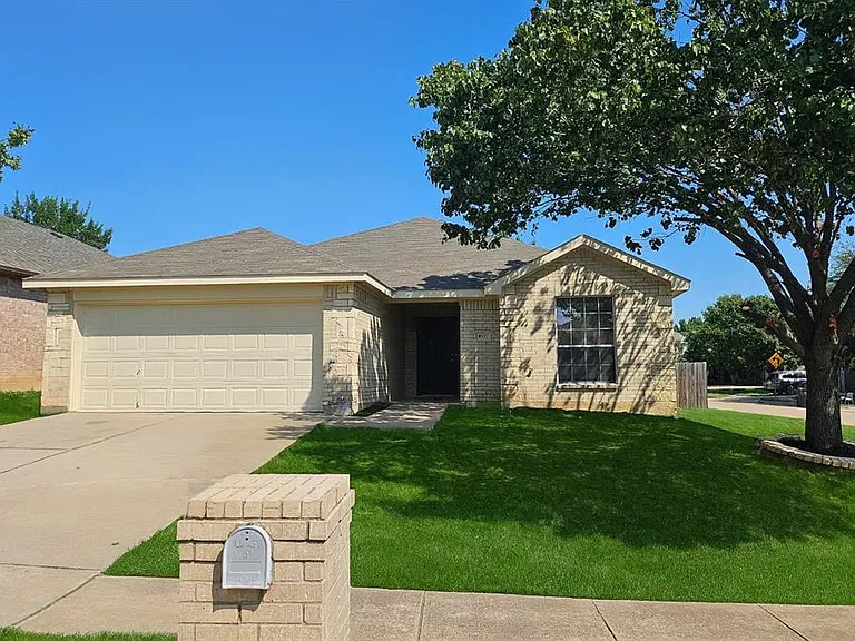 4937 Spur Ridge Ct #4937 — Photo 4