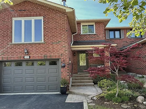 1115 Avondale Dr, Oakville, ON L6H 5K9