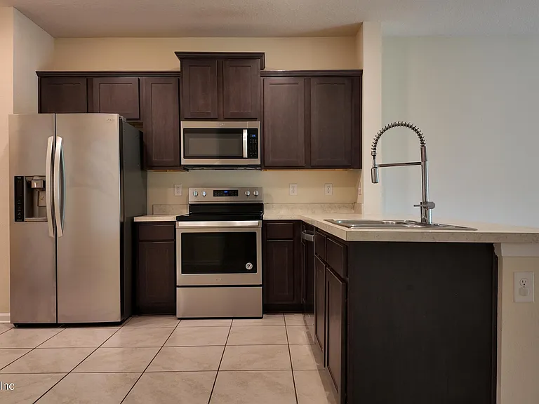 7755 Legacy Trl — Photo 5
