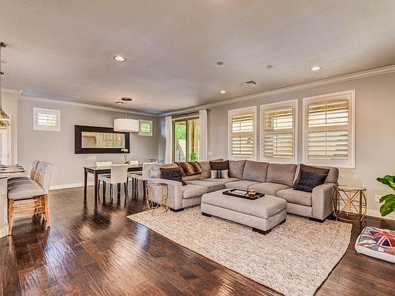 2nd image of 4626 E Beck Ln