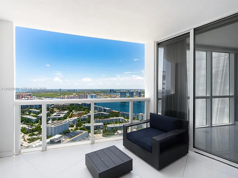 18201 Collins Ave #5303 — Photo 19