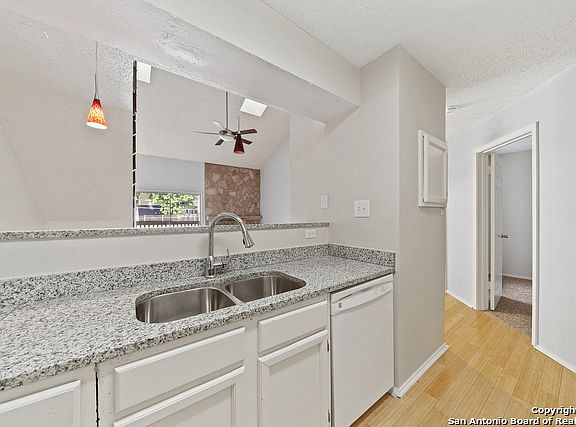 5th image of 4107 Medical Dr APT 8206