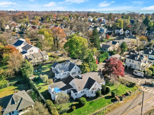 109 Byram Rd, Greenwich, CT 06830