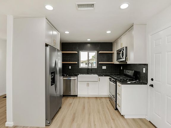 2nd image of 848 Gina Ln