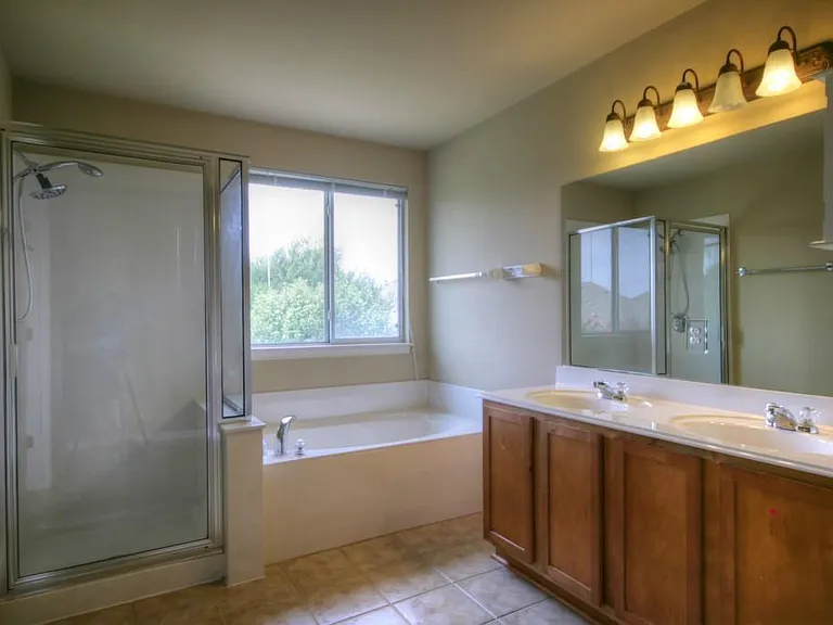 9624 Castle Pines Dr — Photo 10