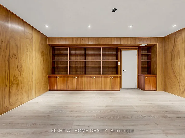 6 Colonnade Rd — Photo 16