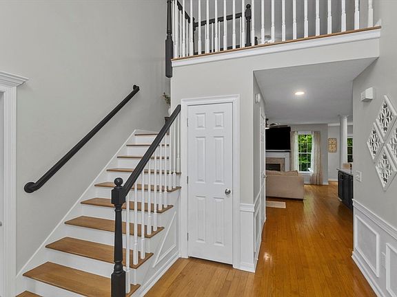 4th image of 53 Highland Ln
