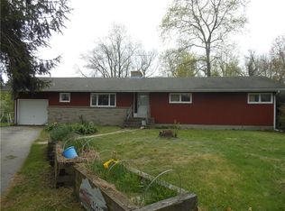 106 Winsor Rd, Foster, RI 02825