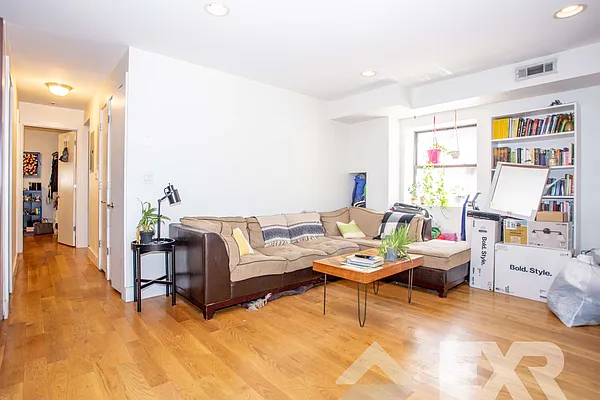 Rented by EXR | media 1