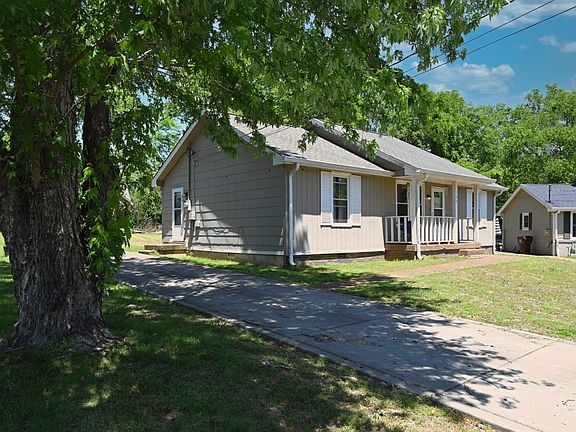 2nd image of 108 Crystal Ct