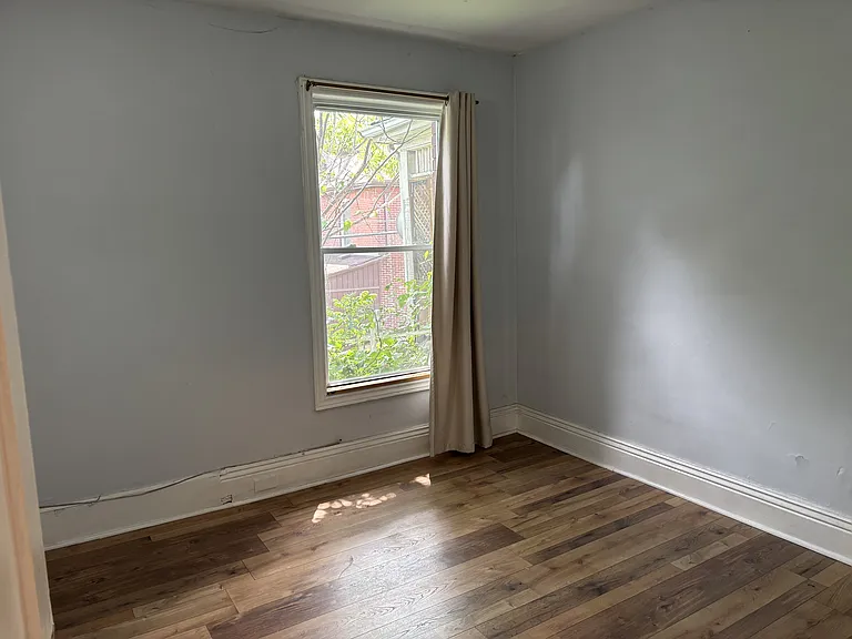 758 Cannon St E #2 — Photo 8