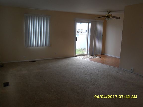 Neutral Carpet/Colors